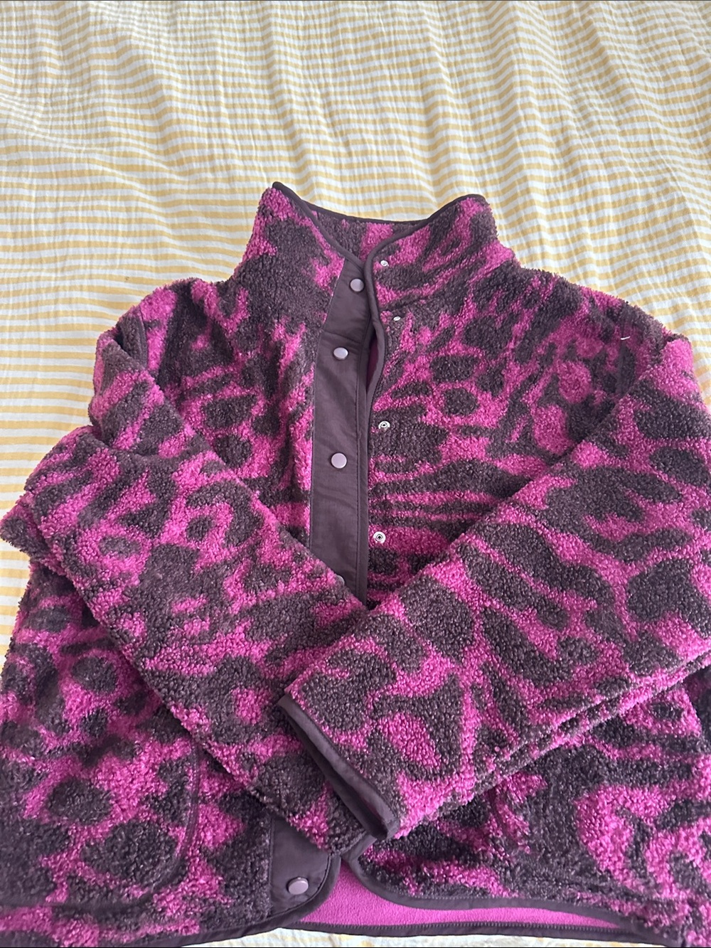 Z by Zella Pink and burgundyWomen’s  Sherpa Snap Jacket printed